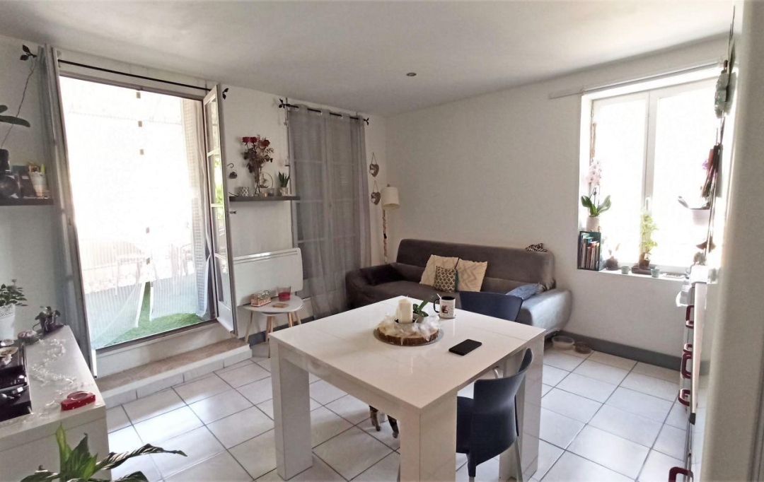 11-34 IMMOBILIER : Immeuble | CRUZY (34310) | 205 m2 | 119 000 € 