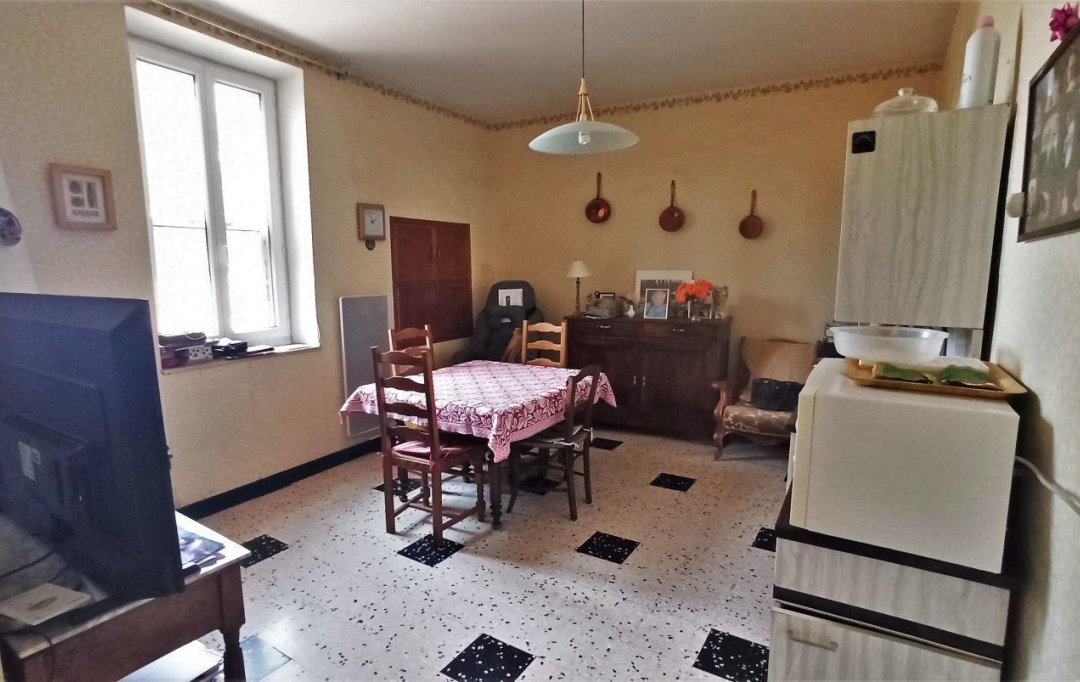 11-34 IMMOBILIER : House | CRUZY (34310) | 195 m2 | 159 000 € 