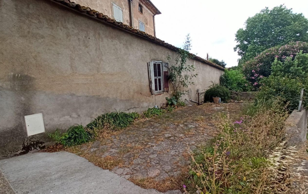 11-34 IMMOBILIER : House | CRUZY (34310) | 195 m2 | 159 000 € 