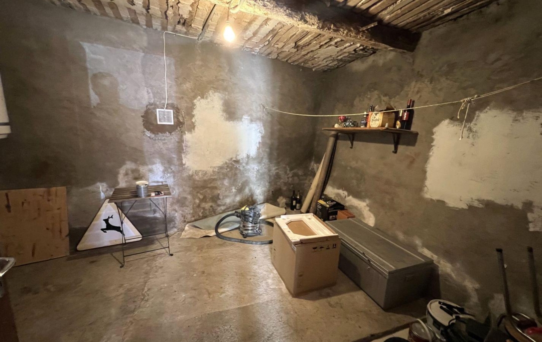 11-34 IMMOBILIER : Maison / Villa | AIGUES-VIVES (34210) | 63 m2 | 49 000 € 