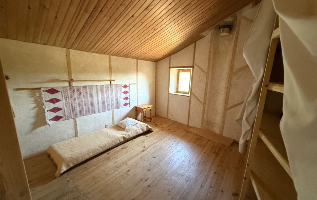 11-34 IMMOBILIER : House | VELIEUX (34220) | 84 m2 | 126 000 € 