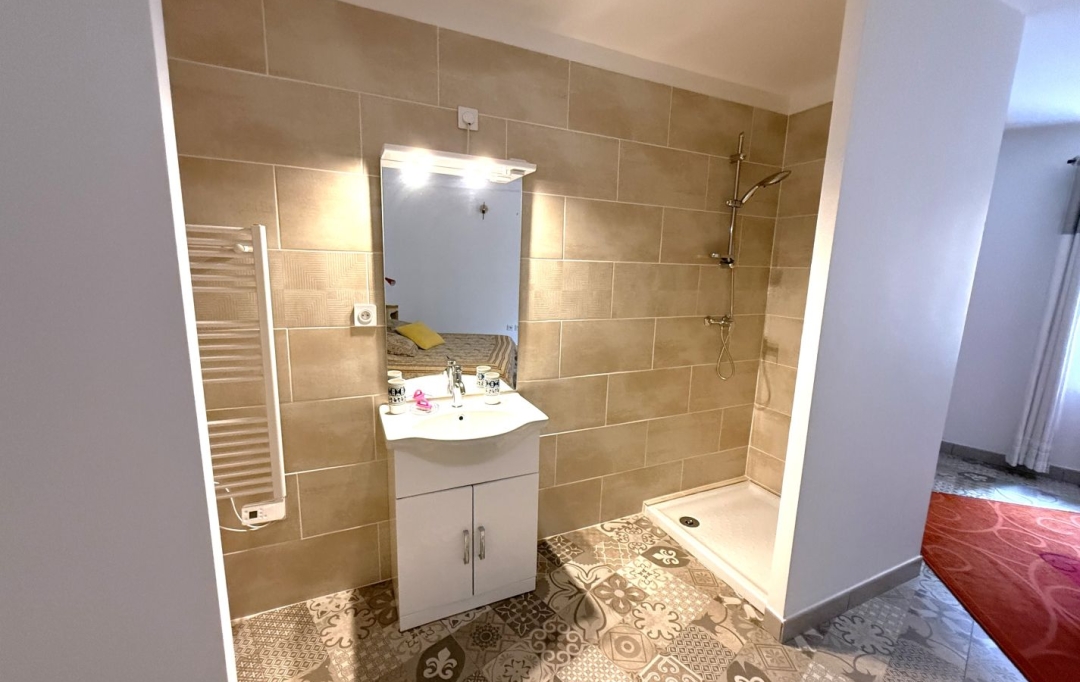 11-34 IMMOBILIER : House | MONTOULIERS (34310) | 192 m2 | 270 000 &euro; 