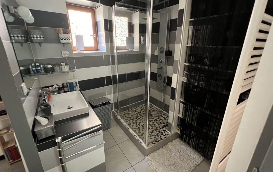 11-34 IMMOBILIER : Maison / Villa | OLONZAC (34210) | 560 m2 | 299 000 € 