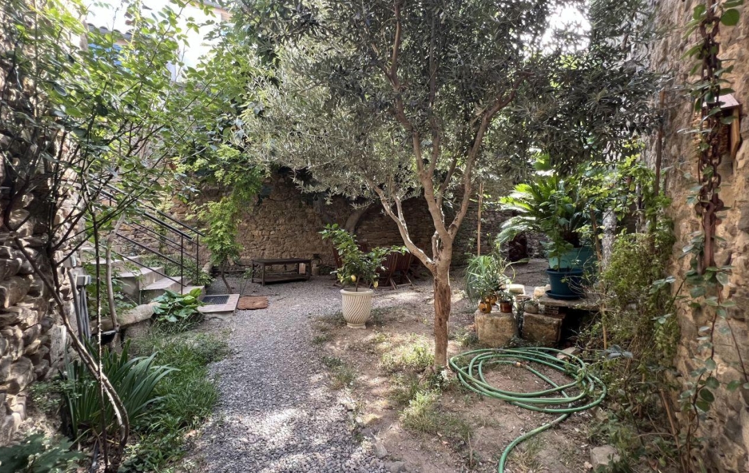 11-34 IMMOBILIER : Maison / Villa | OLONZAC (34210) | 560 m2 | 299 000 € 