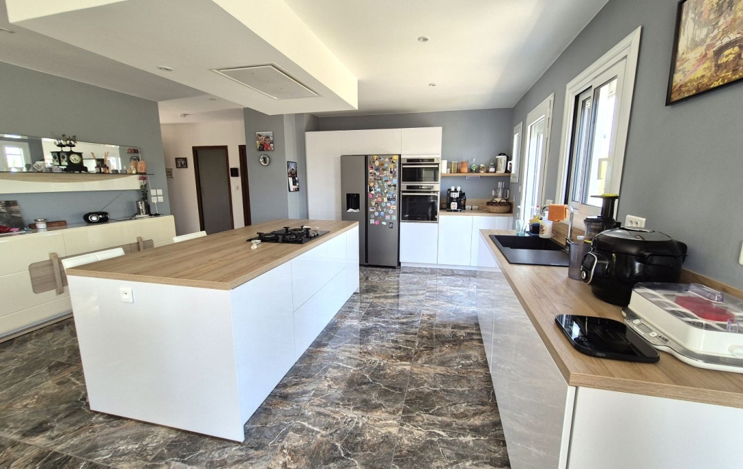 11-34 IMMOBILIER : House | LEZIGNAN-CORBIERES (11200) | 139 m2 | 398 000 € 