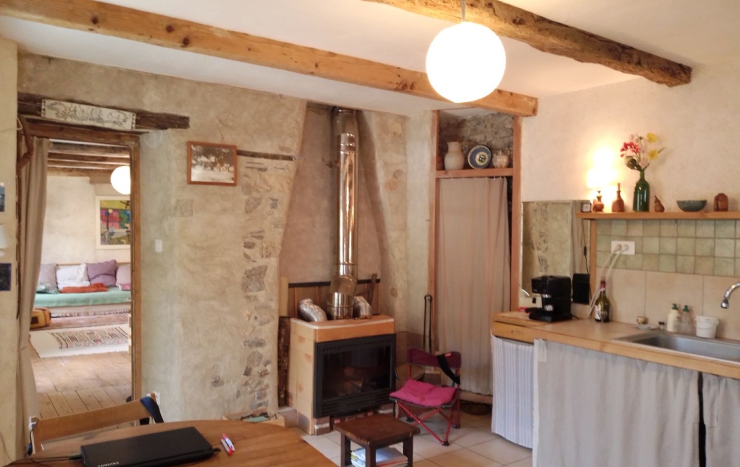 11-34 IMMOBILIER : House | MINERVE (34210) | 84 m2 | 126 000 € 