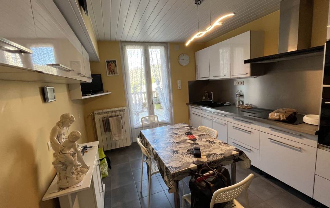 11-34 IMMOBILIER : House | RIEUSSEC (34220) | 144 m2 | 216 000 € 
