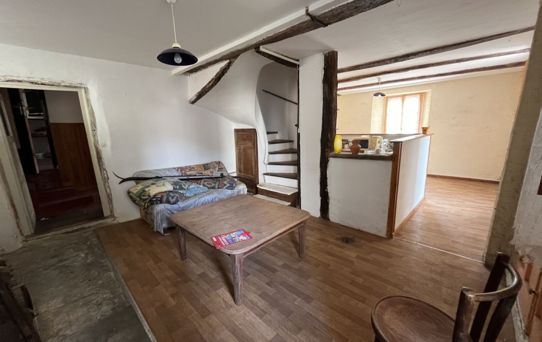 11-34 IMMOBILIER : House | CASSAGNOLES (34210) | 178 m2 | 107 000 € 