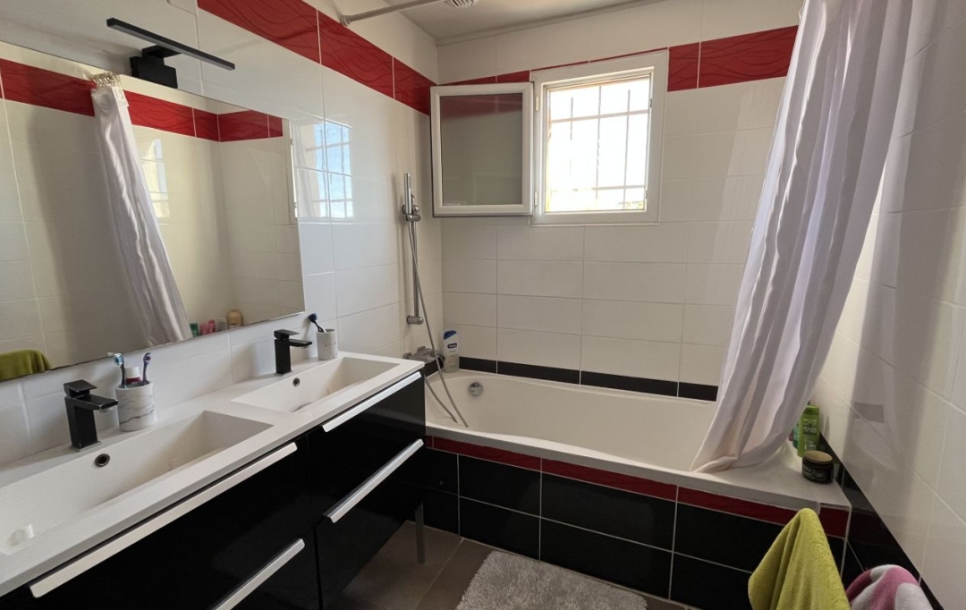 11-34 IMMOBILIER : House | VILLENEUVE-MINERVOIS (11160) | 90 m2 | 219 000 € 
