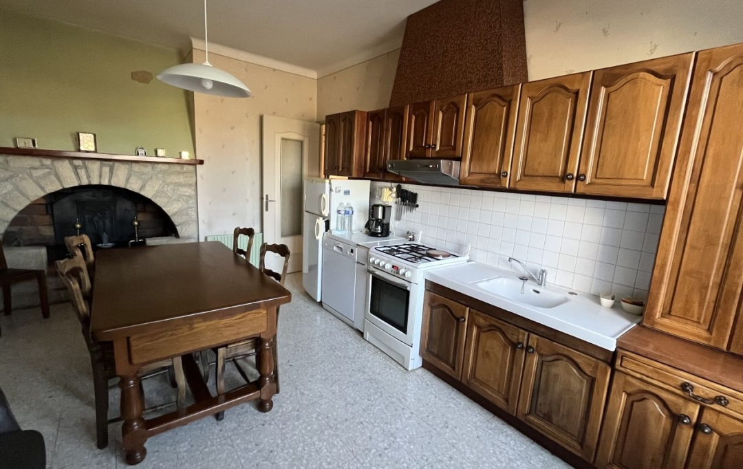 11-34 IMMOBILIER : Maison / Villa | OLONZAC (34210) | 180 m2 | 199 000 €  11-34 IMMOBILIER : Maison / Villa | OLONZAC (34210) | 180 m2 | 199 000 €