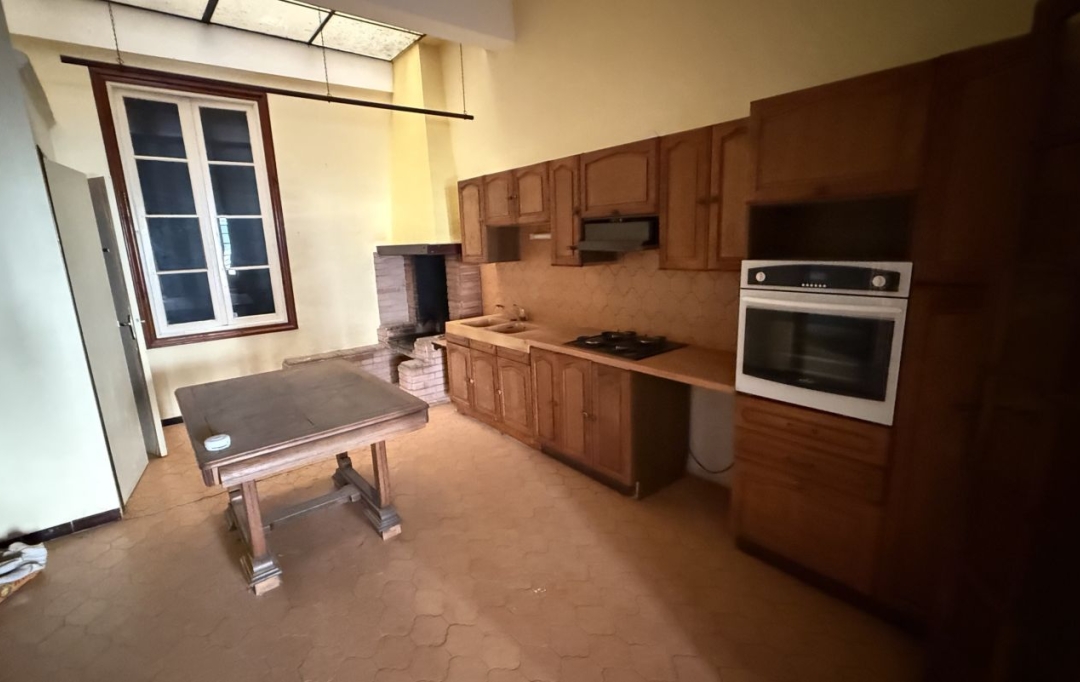 11-34 IMMOBILIER : Immeuble | OLONZAC (34210) | 220 m2 | 138 000 &euro; 