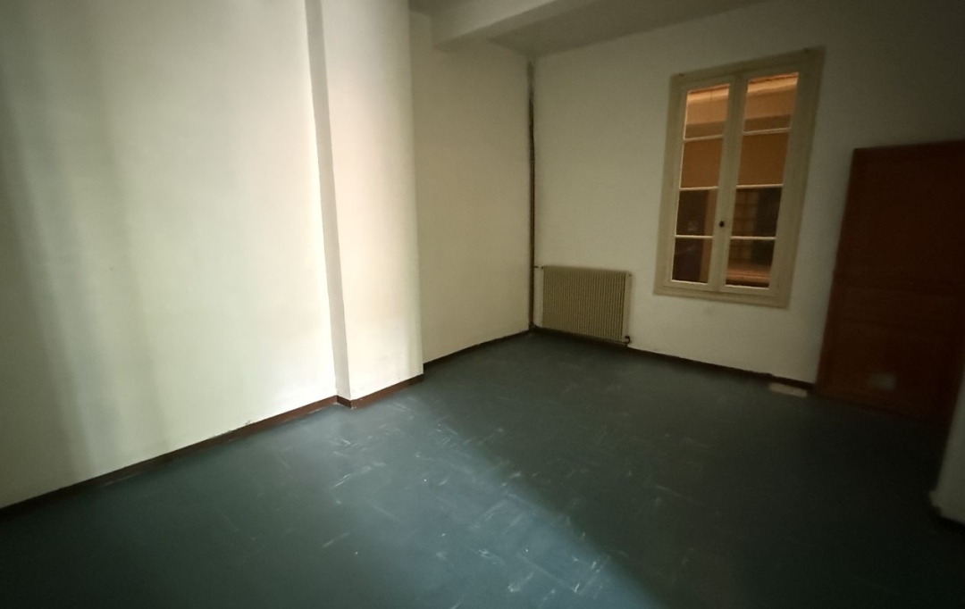 11-34 IMMOBILIER : Immeuble | OLONZAC (34210) | 220 m2 | 138 000 &euro; 