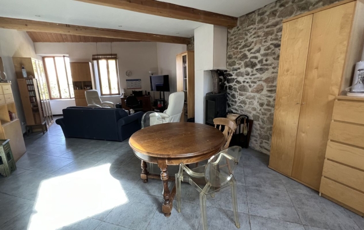 Maison   TOUROUZELLE  560 m2 262 000 € 