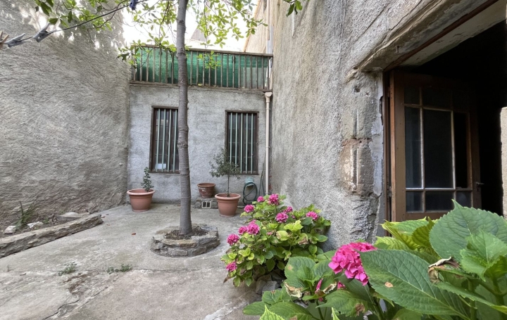 Maison   OLONZAC  240 m2 229 000 € 