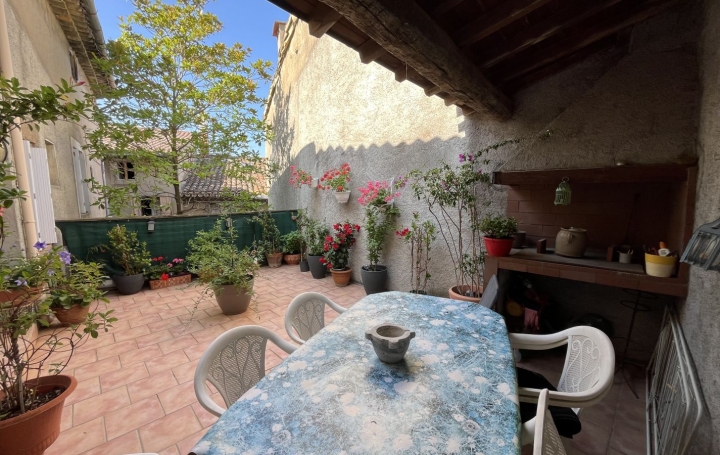 Maison   OLONZAC  240 m2 249 000 € 