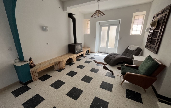 Maison de village   PUICHERIC  148 m2 112 000 € 