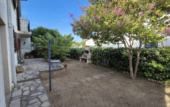 Maison de ville   OLONZAC  103 m2 129 000 € 