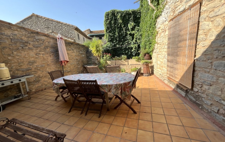 Maison de village CESSERAS 151 m2 179 000 € Maison de village CESSERAS 151 m2 179 000 €