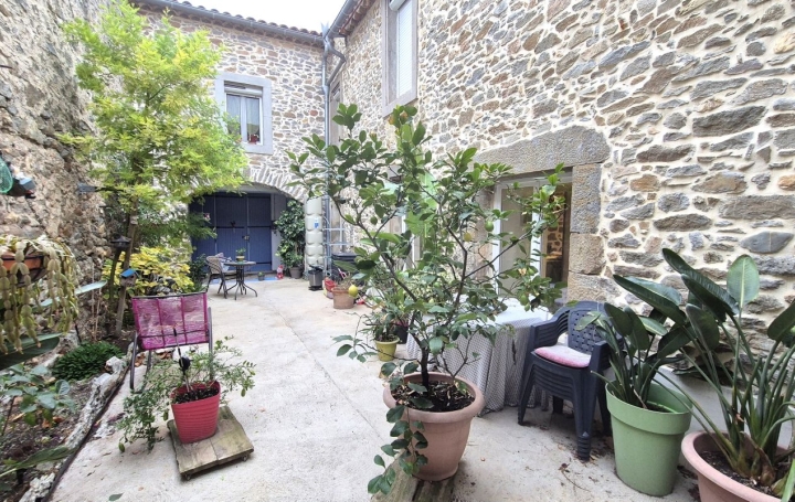 Maison de village   HOMPS  170 m2 189 000 € 