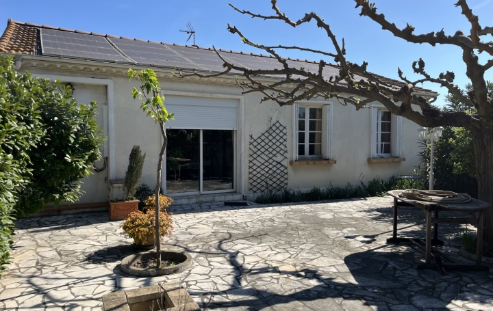 Villa   HOMPS  77 m2 148 000 € 
