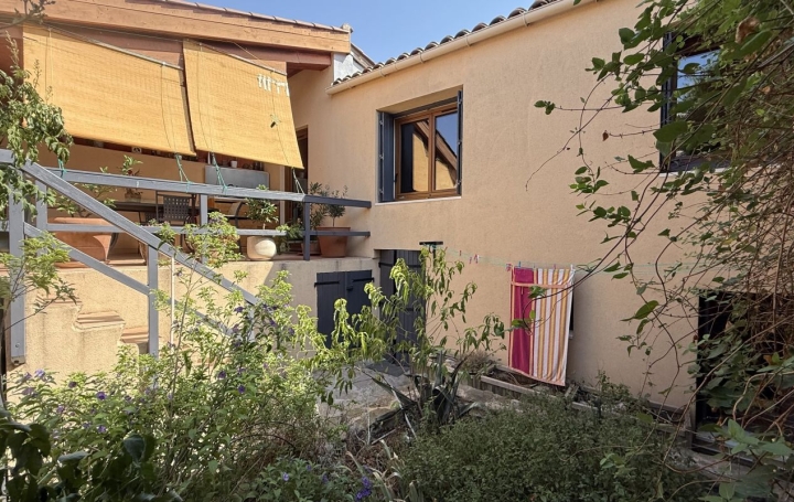 Maison de village   ESCALES  100 m2 169 000 € 