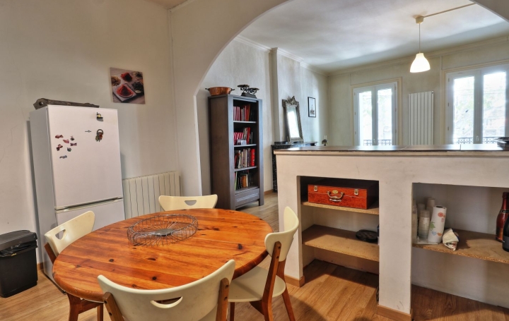 Maison   OLONZAC  132 m2 107 000 € 