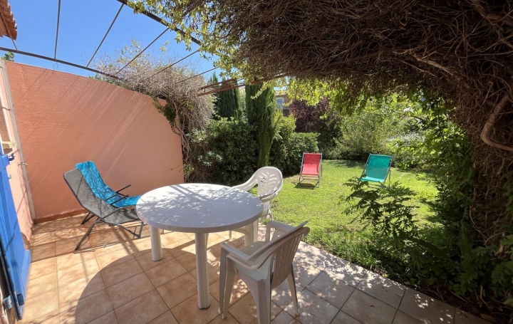 Villa   HOMPS  40 m2 89 000 € 
